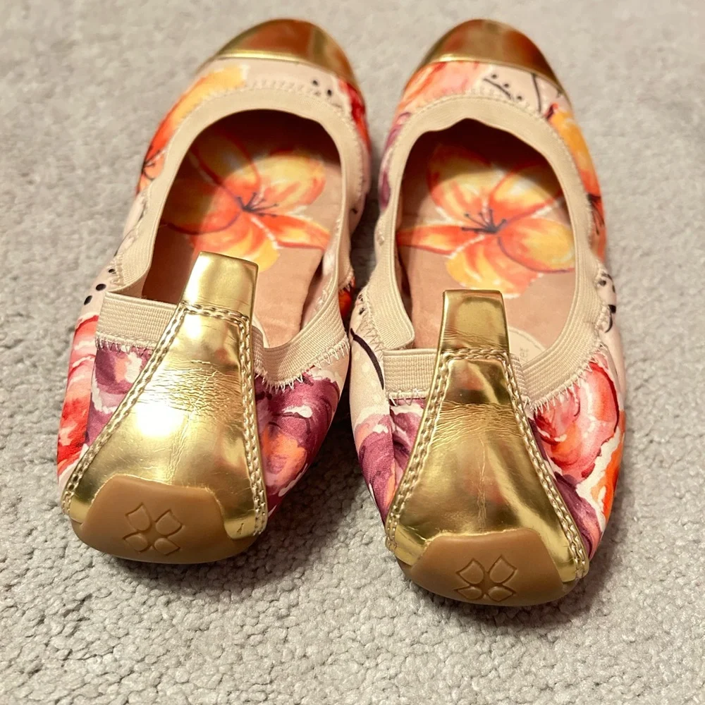 Naturalizer Ursela Bromstad floral gold flat shoes women 7 W wide ballerina flat
